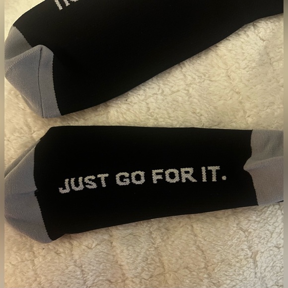 Figs Solid Black Full Length Compression Socks Size Large NWOT - Picture 3 of 3